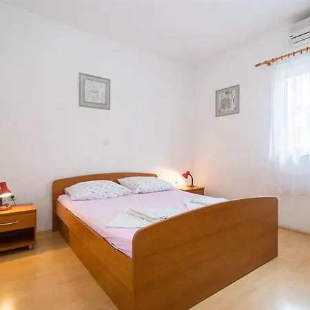 Zeljko Apartment Makarska