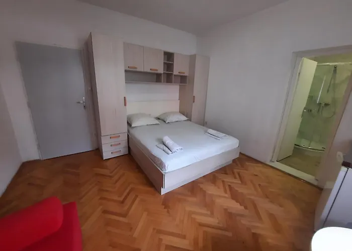 Апартаменти Zeljko *