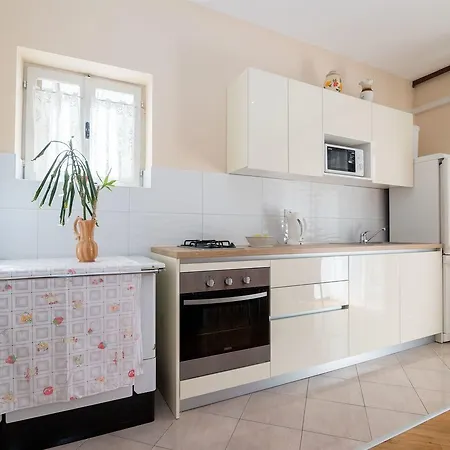 Zeljko Apartment