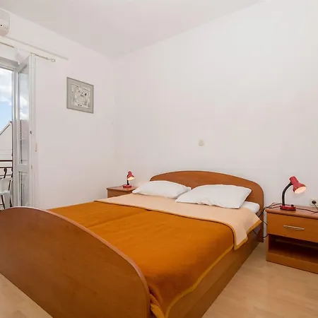 Apartment Zeljko Makarska