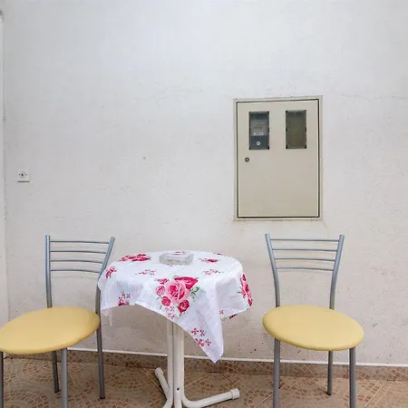 Apartment Zeljko Makarska